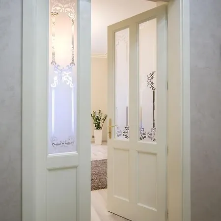 Apartment Luxury In The Middle Of
