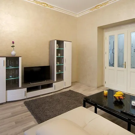 Apartment Luxury In The Middle Of